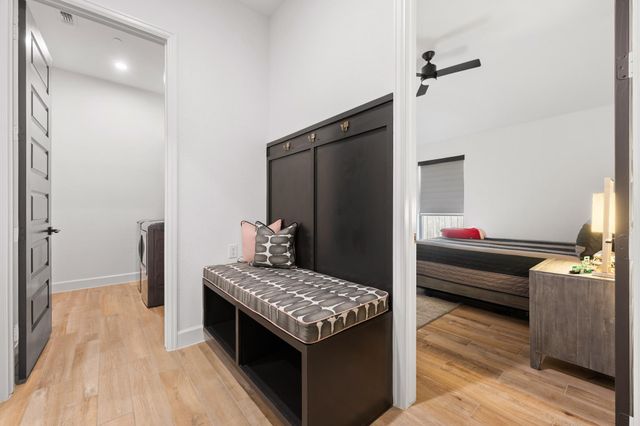 6213 Hilltop Plateau DR, Austin, TX 78738