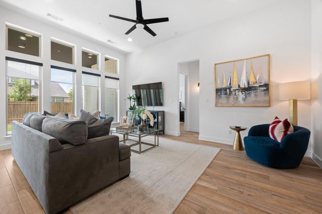 6213 Hilltop Plateau DR, Austin, TX 78738
