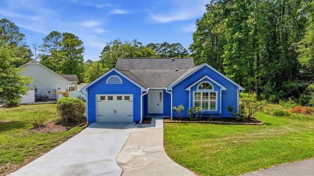 261 Gateway Dr., Little River, SC 29566