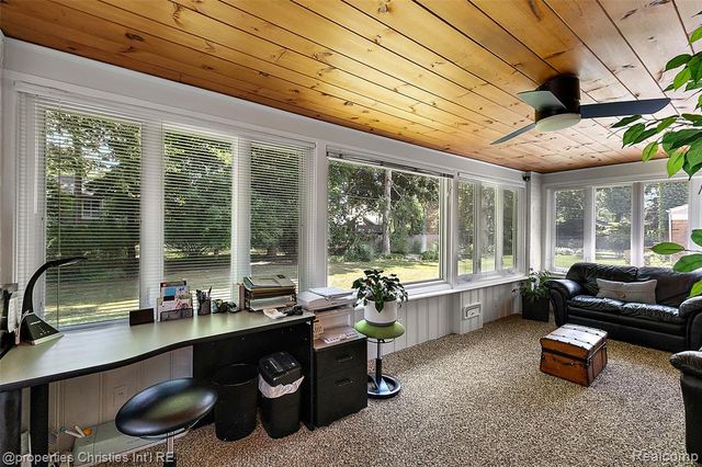 925 Westchester Way, Birmingham, MI 48009