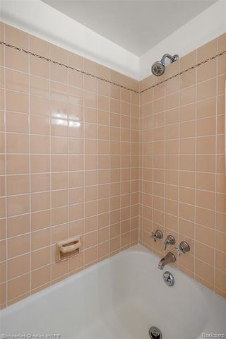 925 Westchester Way, Birmingham, MI 48009