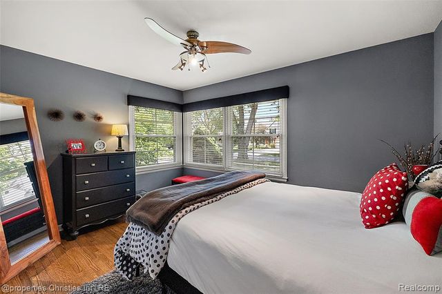 925 Westchester Way, Birmingham, MI 48009