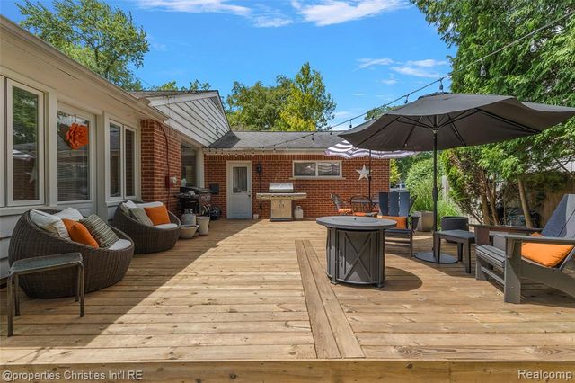 925 Westchester Way, Birmingham, MI 48009