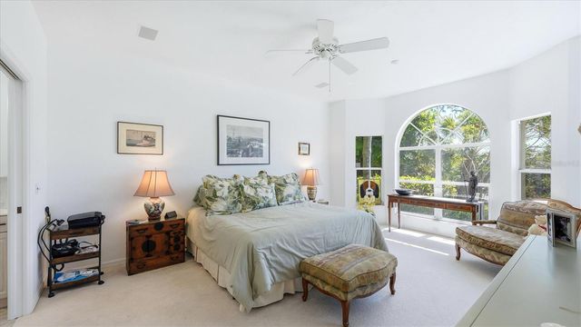 8009 HAMPTON COURT, University Park, FL 34201