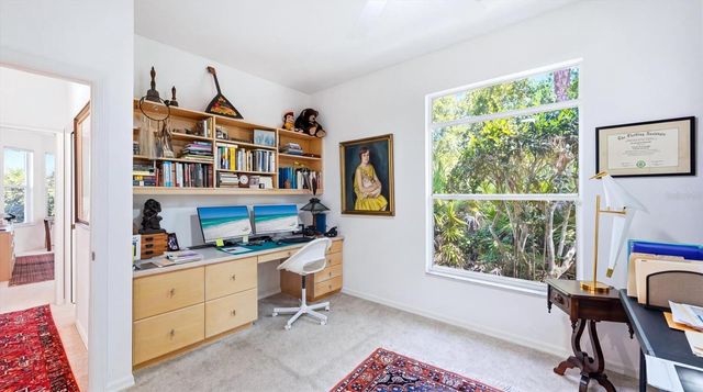 8009 HAMPTON COURT, University Park, FL 34201