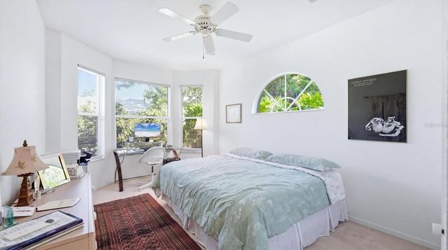 8009 HAMPTON COURT, University Park, FL 34201