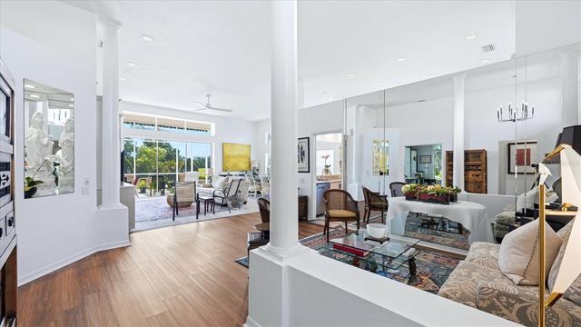 8009 HAMPTON COURT, University Park, FL 34201