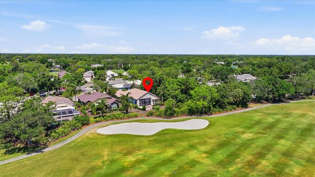 8009 HAMPTON COURT, University Park, FL 34201