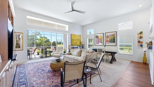 8009 HAMPTON COURT, University Park, FL 34201