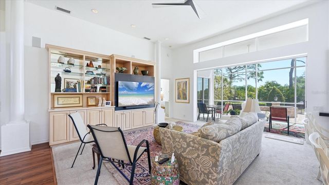 8009 HAMPTON COURT, University Park, FL 34201