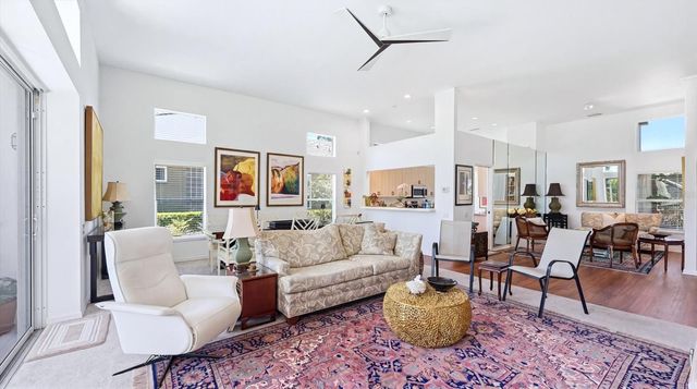 8009 HAMPTON COURT, University Park, FL 34201