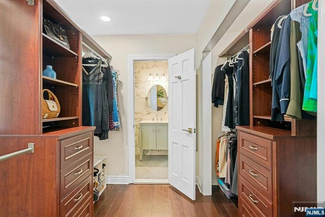15 Candlestick Lane, Upper Saddle River, NJ 07458