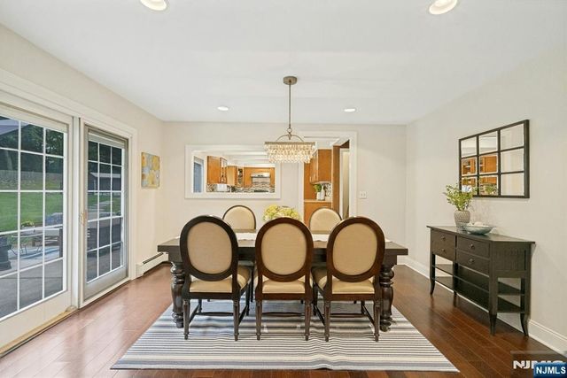 15 Candlestick Lane, Upper Saddle River, NJ 07458