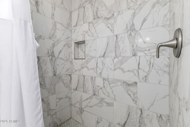 1136 E SUNNYSLOPE Lane, Phoenix, AZ 85020