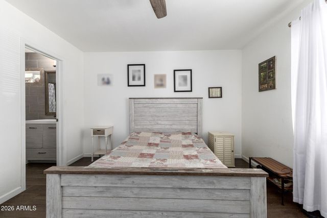 1136 E SUNNYSLOPE Lane, Phoenix, AZ 85020