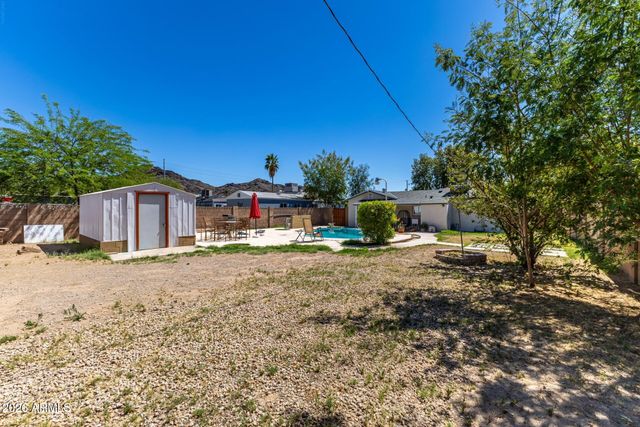 1136 E SUNNYSLOPE Lane, Phoenix, AZ 85020