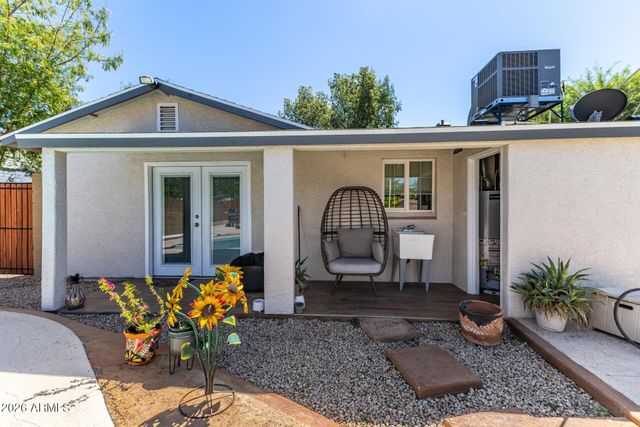 1136 E SUNNYSLOPE Lane, Phoenix, AZ 85020