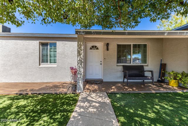 1136 E SUNNYSLOPE Lane, Phoenix, AZ 85020