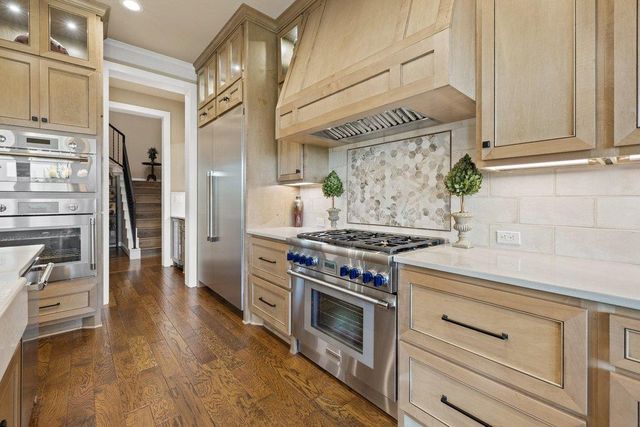 349 Cimarron Hills TRL E, Georgetown, TX 78628