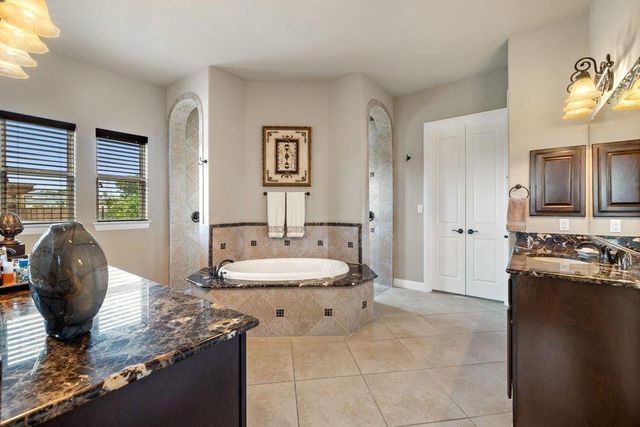 349 Cimarron Hills TRL E, Georgetown, TX 78628
