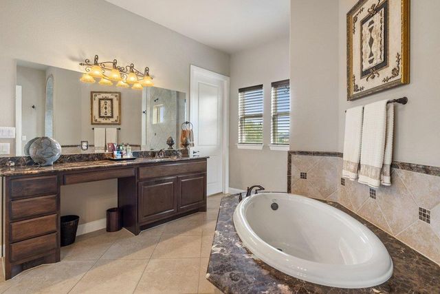 349 Cimarron Hills TRL E, Georgetown, TX 78628