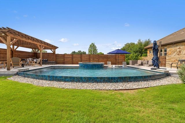 349 Cimarron Hills TRL E, Georgetown, TX 78628