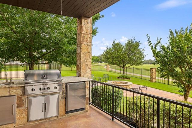 349 Cimarron Hills TRL E, Georgetown, TX 78628