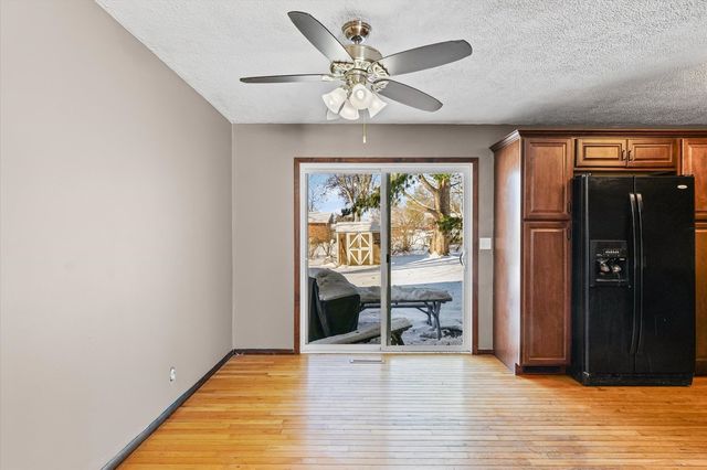 411 Weathering Drive, Mahomet, IL 61853