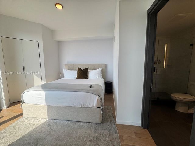 398 NE 5th St 4614, Miami, FL 33132