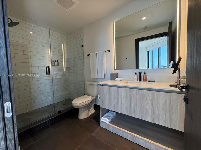 398 NE 5th St 4614, Miami, FL 33132