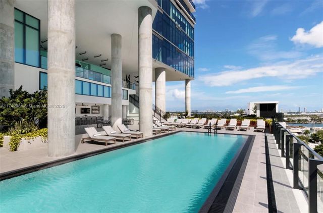 398 NE 5th St 4614, Miami, FL 33132