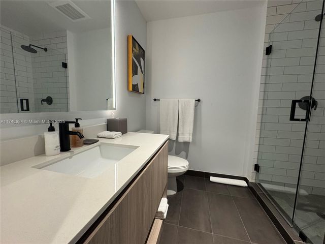 398 NE 5th St 4614, Miami, FL 33132