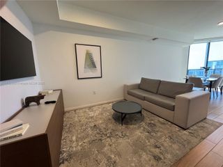 398 NE 5th St 4614, Miami, FL 33132