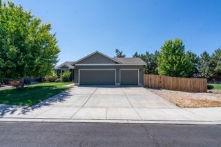 2370 SW Kalama Avenue, Redmond, OR 97756