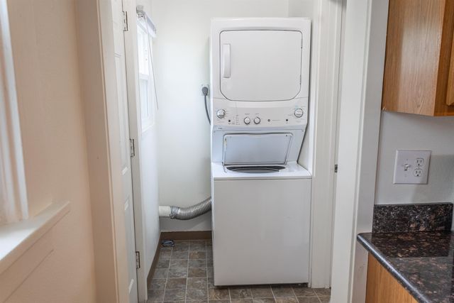 211 E PRINCETON St, Spokane, WA 99207