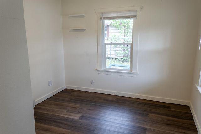 211 E PRINCETON St, Spokane, WA 99207