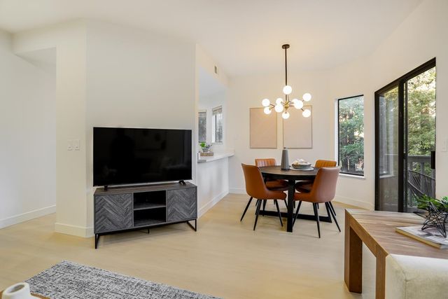 1912 Magdalena Circle 102, Santa Clara, CA 95051