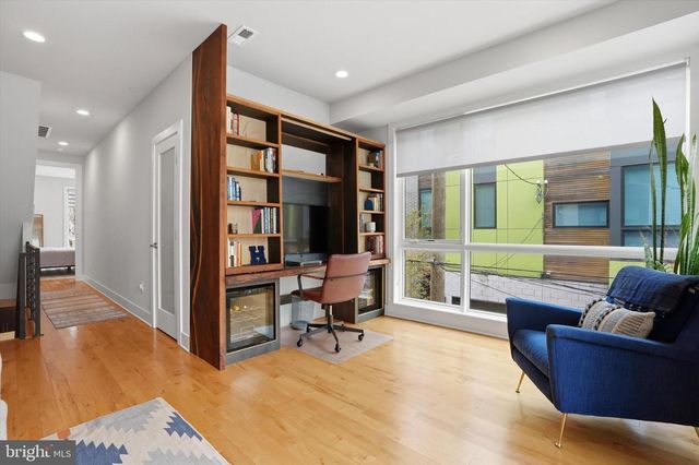 1628 FITZWATER ST, Philadelphia, PA 19146