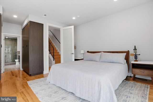 1628 FITZWATER ST, Philadelphia, PA 19146