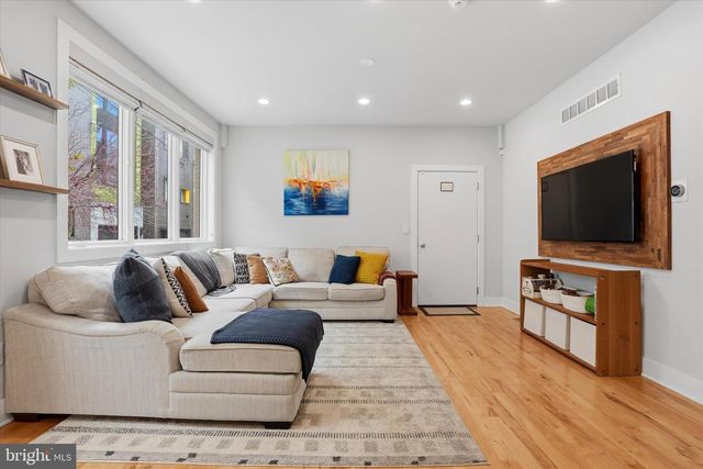 1628 FITZWATER ST, Philadelphia, PA 19146