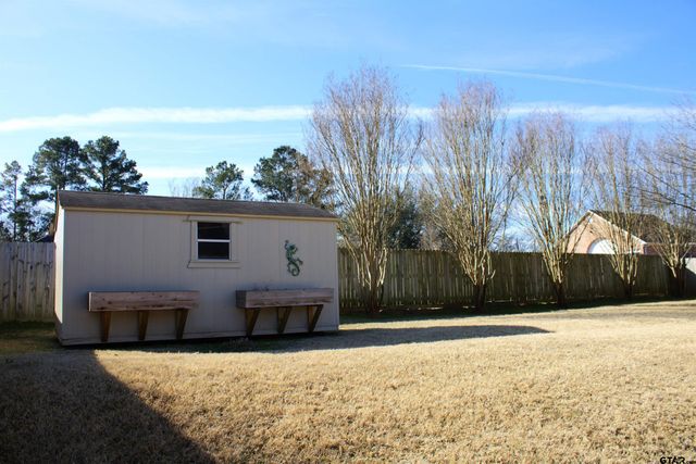 1535 Luann Ln, Tyler, TX 75703