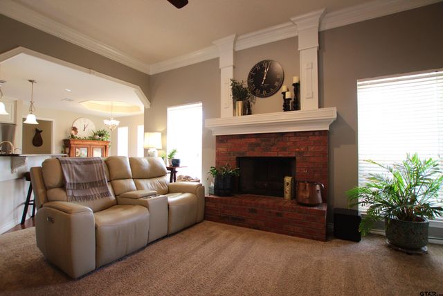 1535 Luann Ln, Tyler, TX 75703