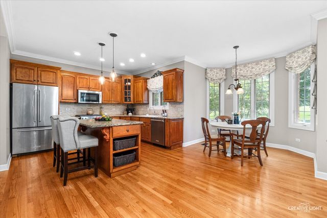 338 Emily Court, Yorkville, IL 60560