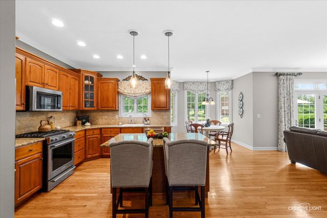 338 Emily Court, Yorkville, IL 60560