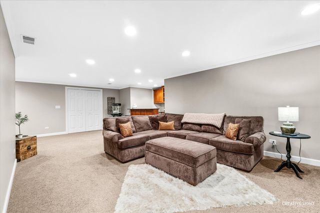 338 Emily Court, Yorkville, IL 60560