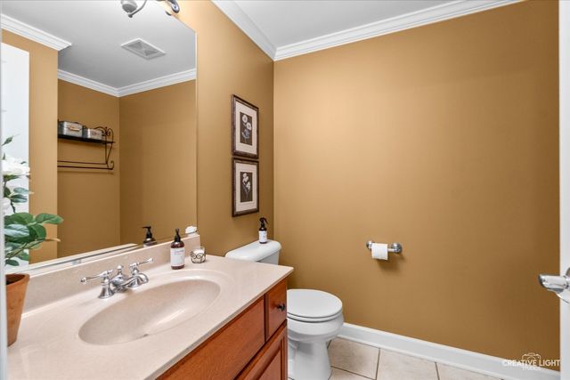 338 Emily Court, Yorkville, IL 60560