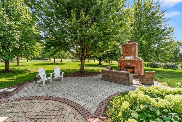 338 Emily Court, Yorkville, IL 60560