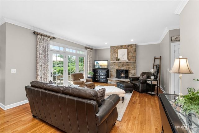 338 Emily Court, Yorkville, IL 60560