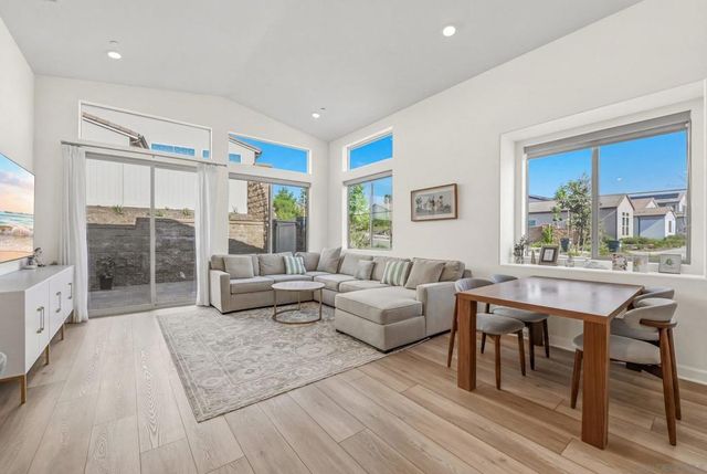 15159 Leia Way, San Diego, CA 92129