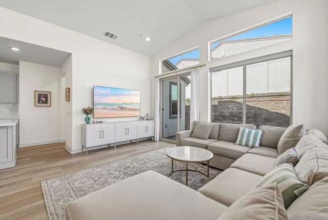 15159 Leia Way, San Diego, CA 92129